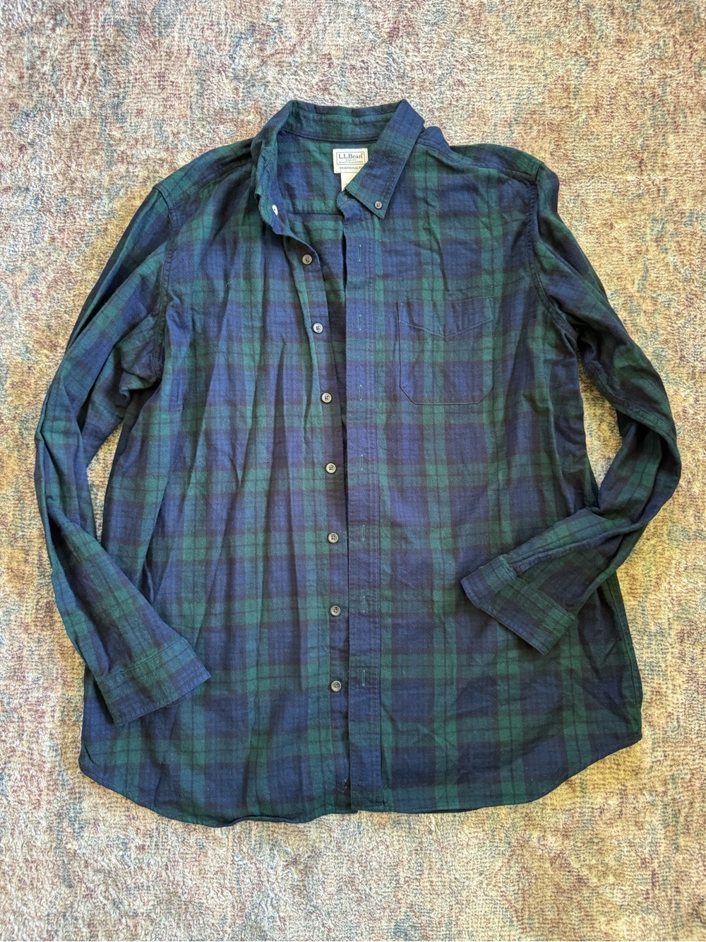 L.L. Bean men’s plaid traditional classic plaid button down long sleeve shirt